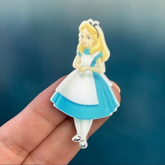 Alice in Wonderland Acrylic Pin/ Brooch Lapel - Picture 1 of 6